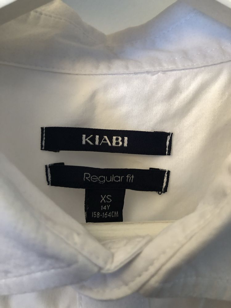 Camisa branca manga curta Kiabi. T XS - 14 anos