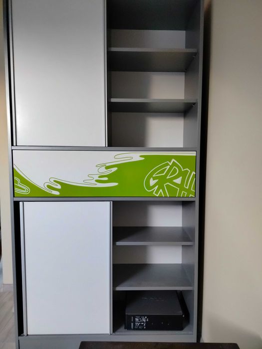 Szafka bialo- zielona