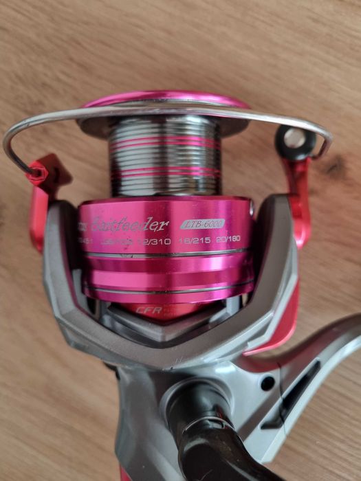 Różowy Zestaw karpiowy PROLOGIC LOTUS 360cm + kołowrotek