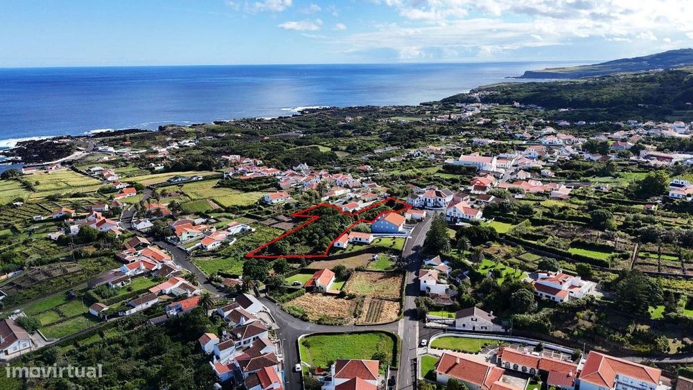Terreno à Venda na Canada do Porto – Biscoitos