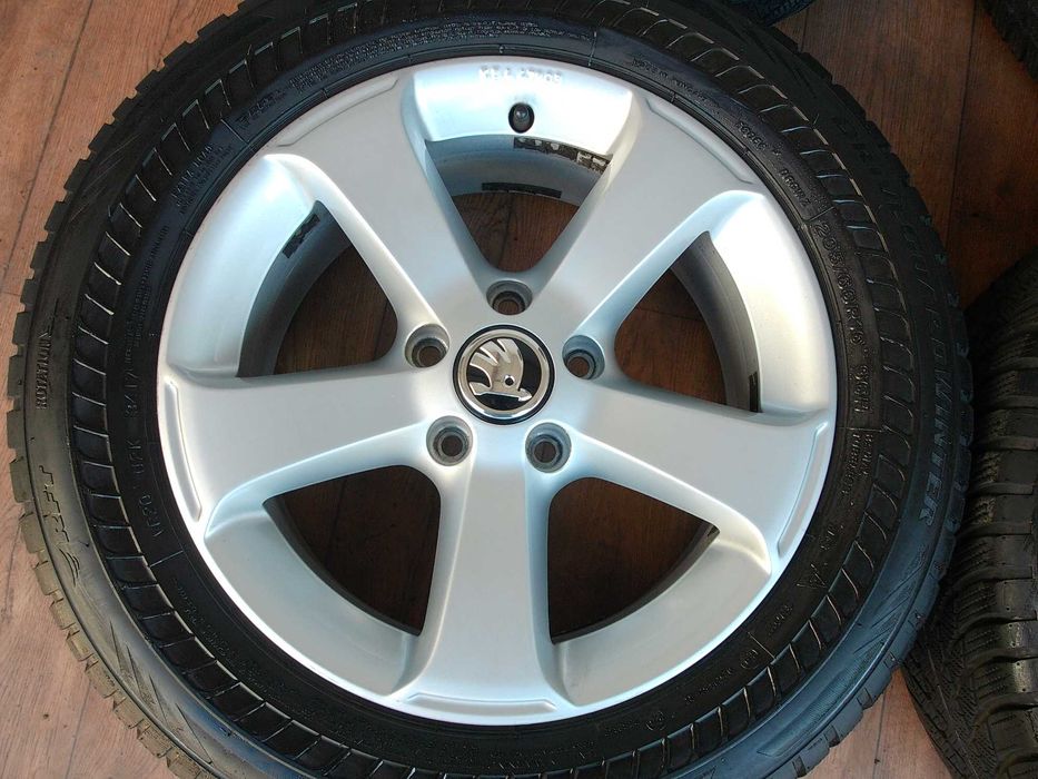 Koła Skoda VW Seat 16x6,5 5x112 ET33 + Bridgestone 205/60/16 96H zima