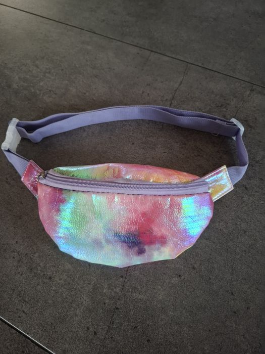 Saszetka nerka dla dziewczynki