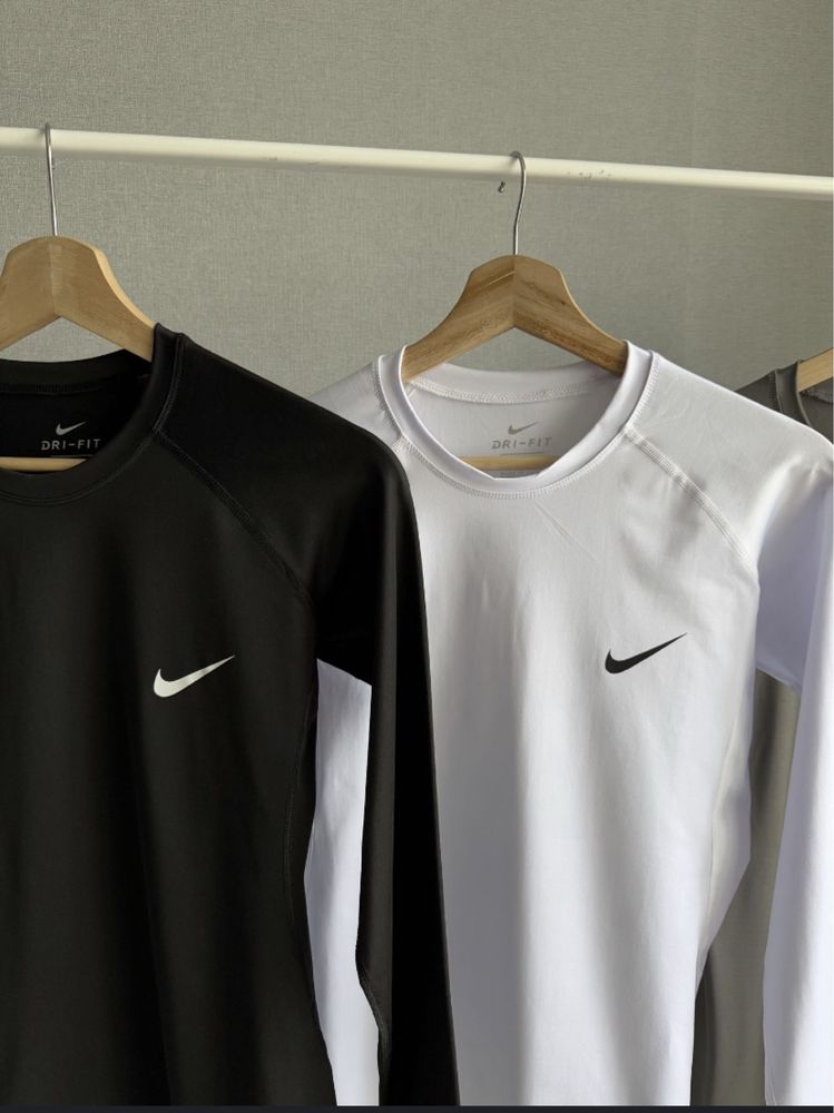 Рашгард Nike термо обтягуючий термо найк