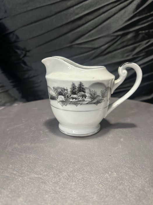 Mlecznik porcelanowy Kutani – ręcznie malowany – Japonia