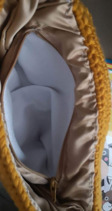 Torebka robiona na szydełku