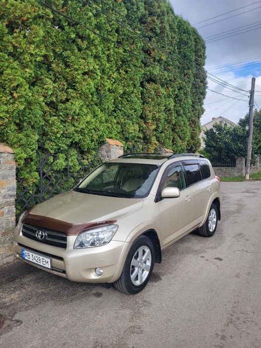 Тойота РАВ4 awd газ/ бензин