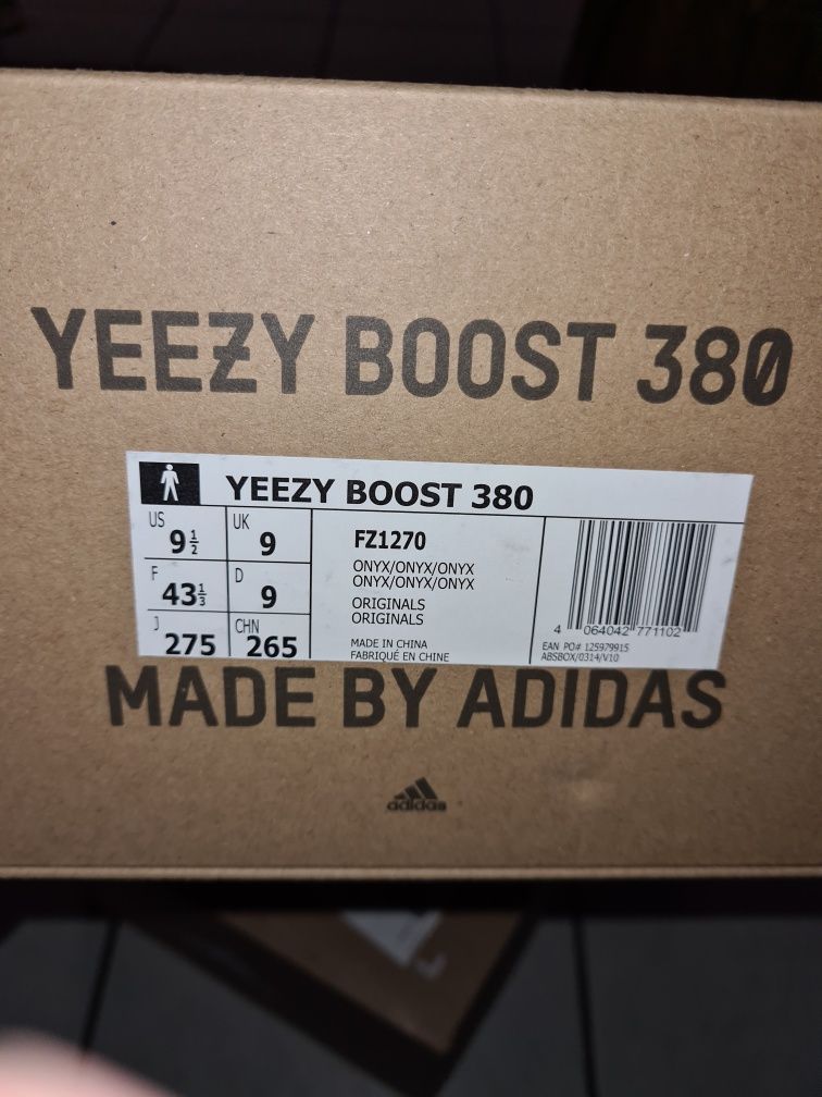 Yeezy Boost 380 Onyx 43 1/3 nowe