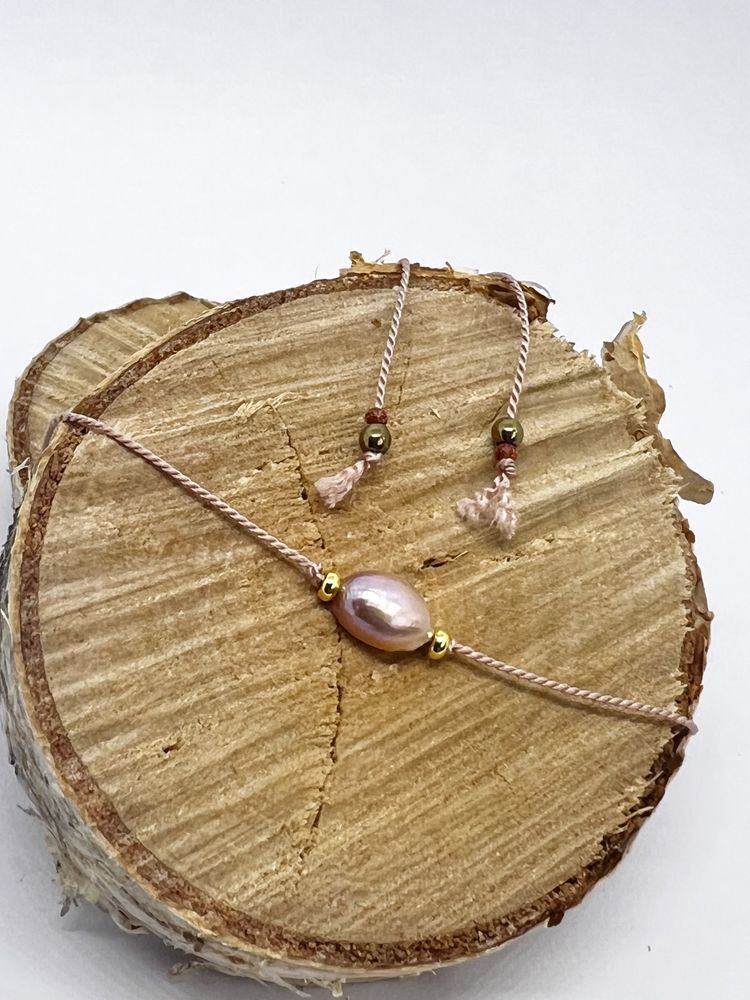 Bransoletka damska Handmade perła słodkowodna na nici jedwabnej