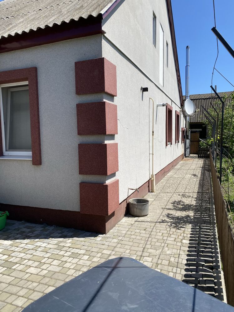 Продаю будинок в гарному стані