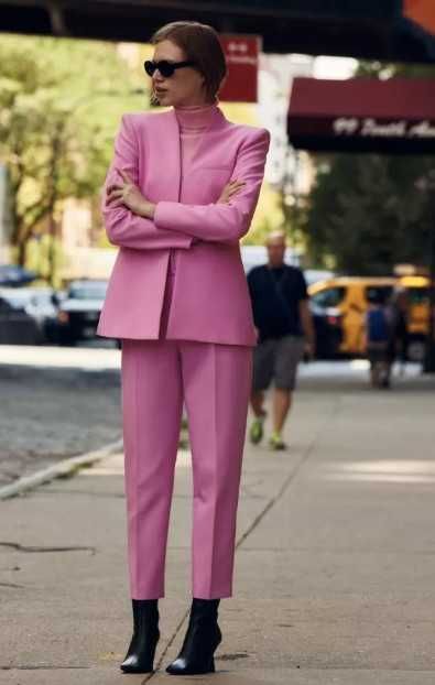 Елегантність у рожевому новий костюм Zara XL  для стильних рішень