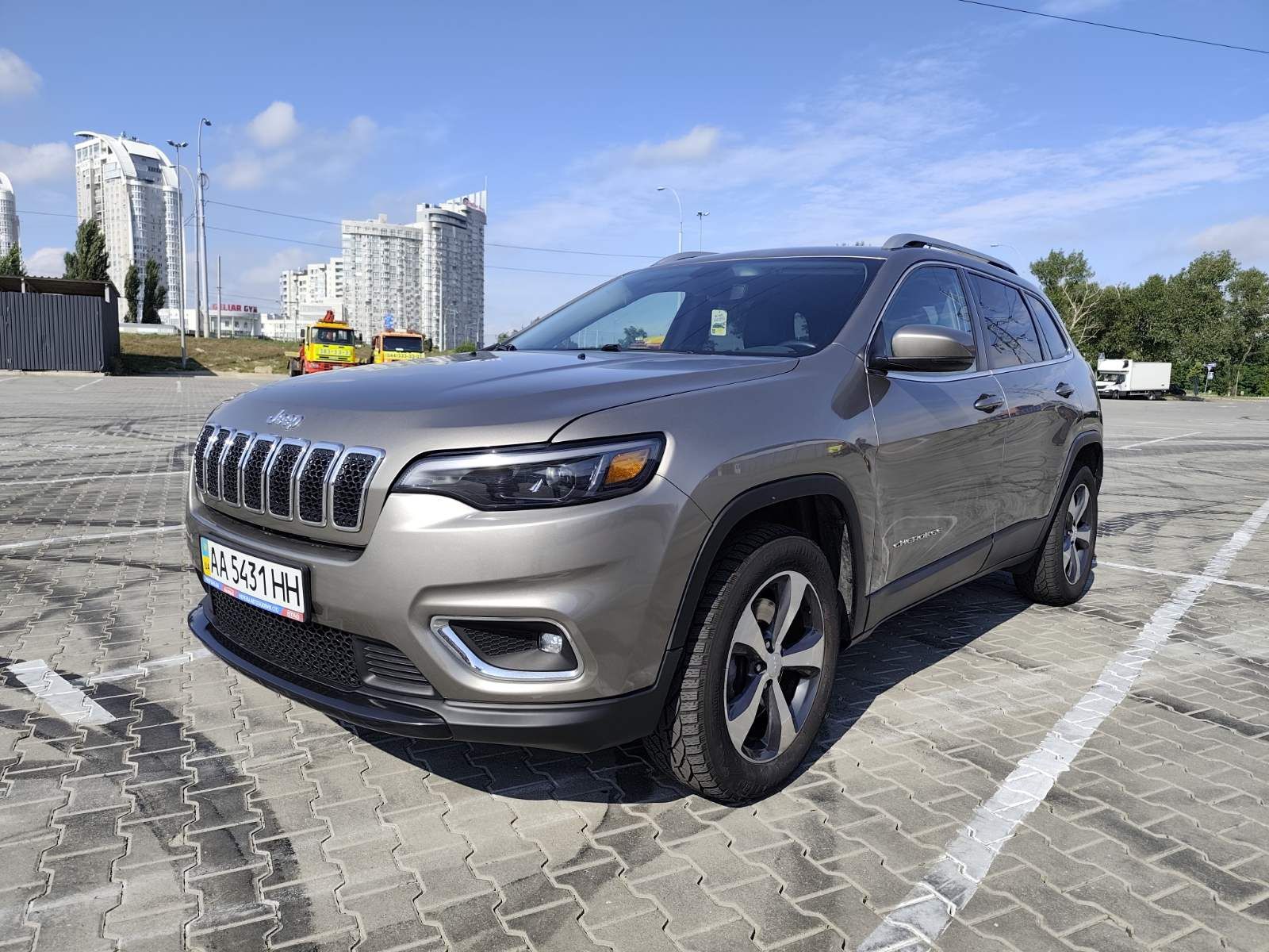 Jeep Cherokee 3,2 Limited газ/бензин 2019