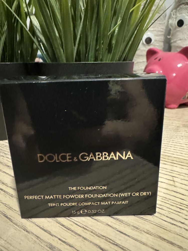 Puder w kamieniu Dolce&Gabbana