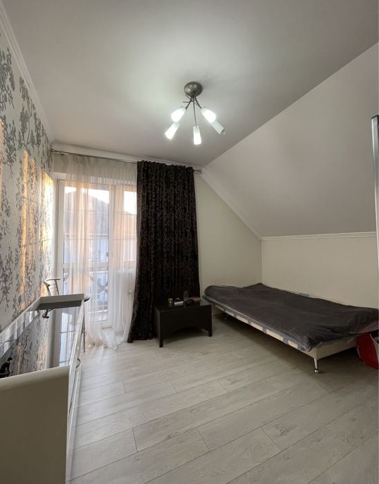 Оренда сучасного будинку в Центрі!