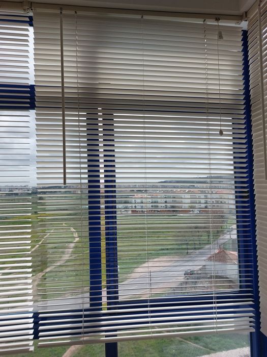 2 Estores Laminados Madeira 150x100 cm usados