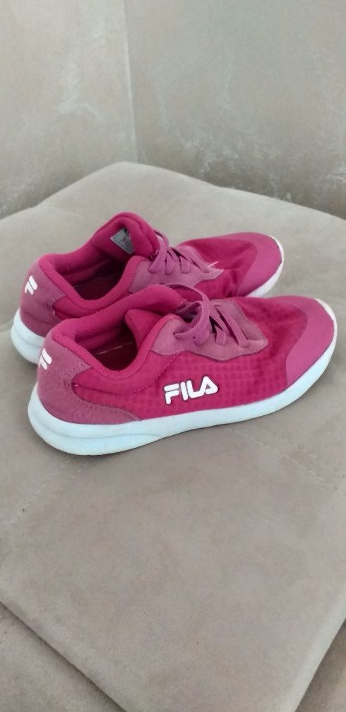 Кросівки Fila для дівчинки