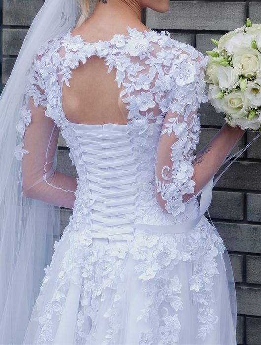 Свадебное платье с индивидуальным пошивом.