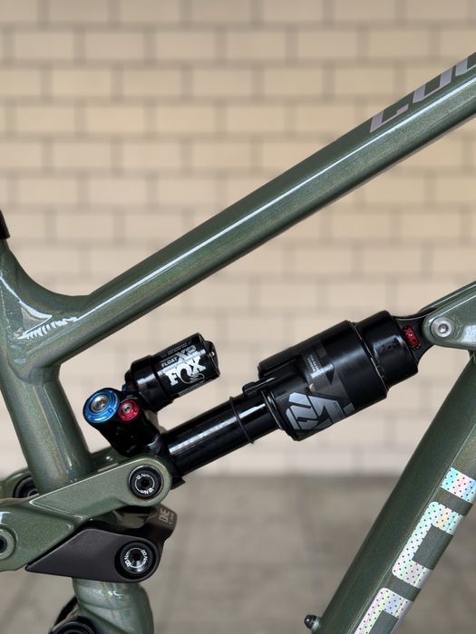 Bicicleta  Enduro Polygon Collosus N9