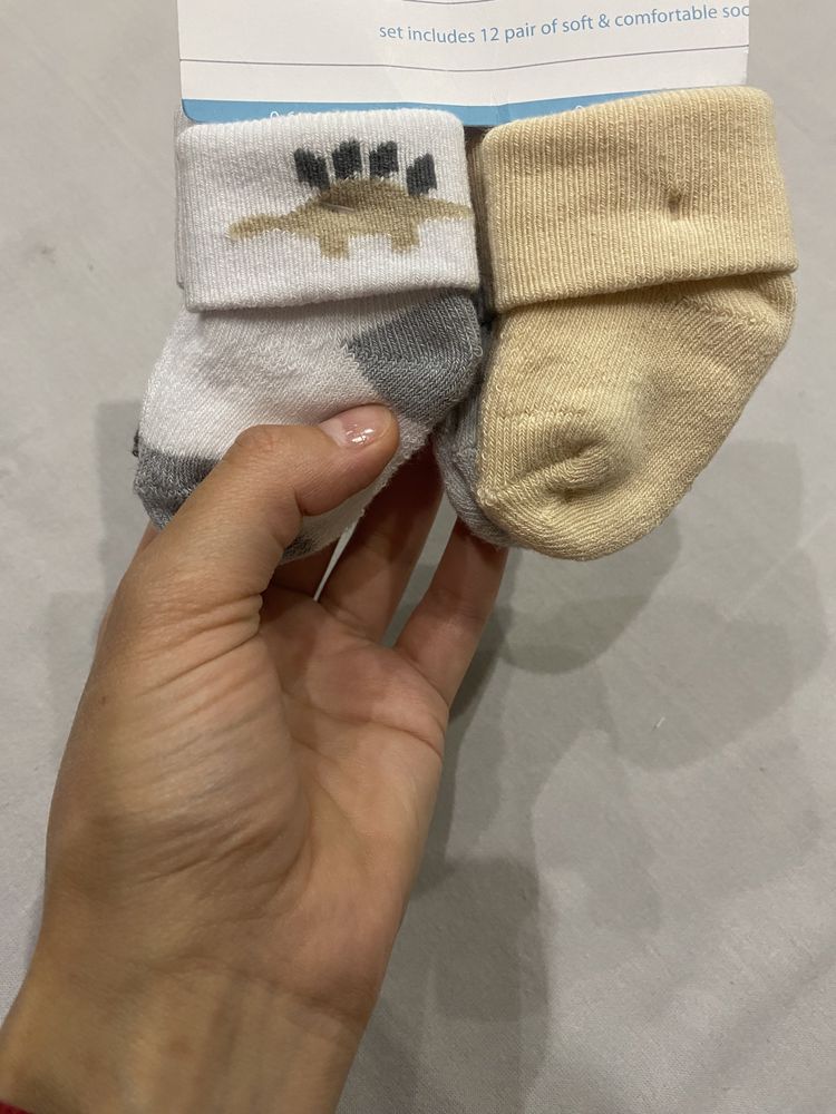 Нові боді 2 шт для новонароджених + подарунок носочки та слюнявчик