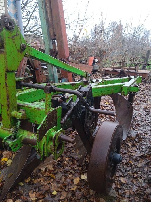 Плуг 3.30 віракс б.у