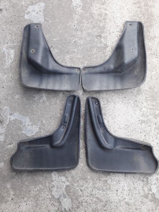 Брызговики на фольксваген джетта 6