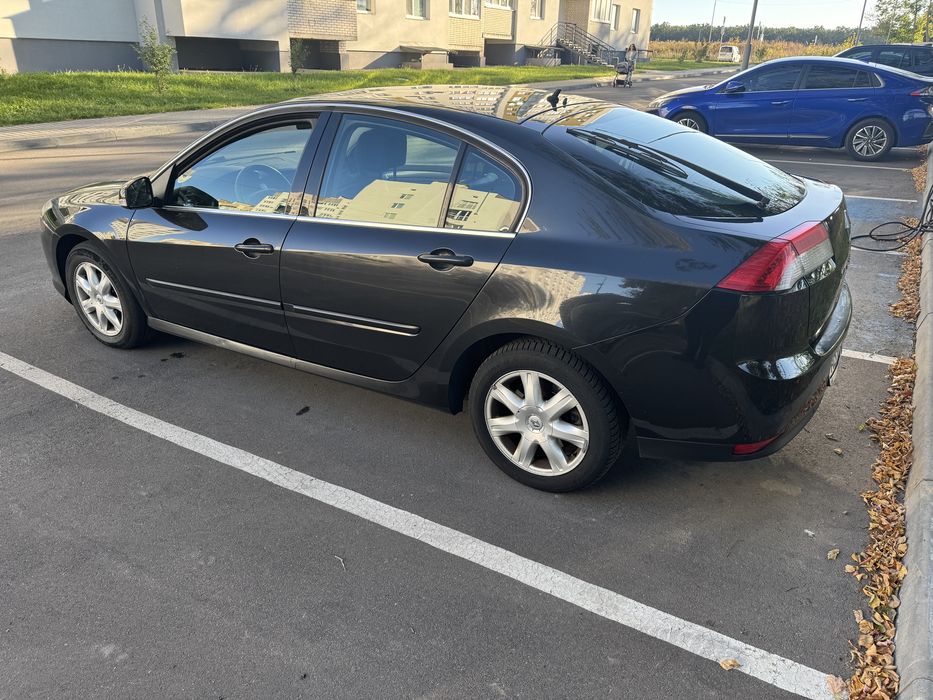 Renault Laguna 1.5 дизель 2010 рік