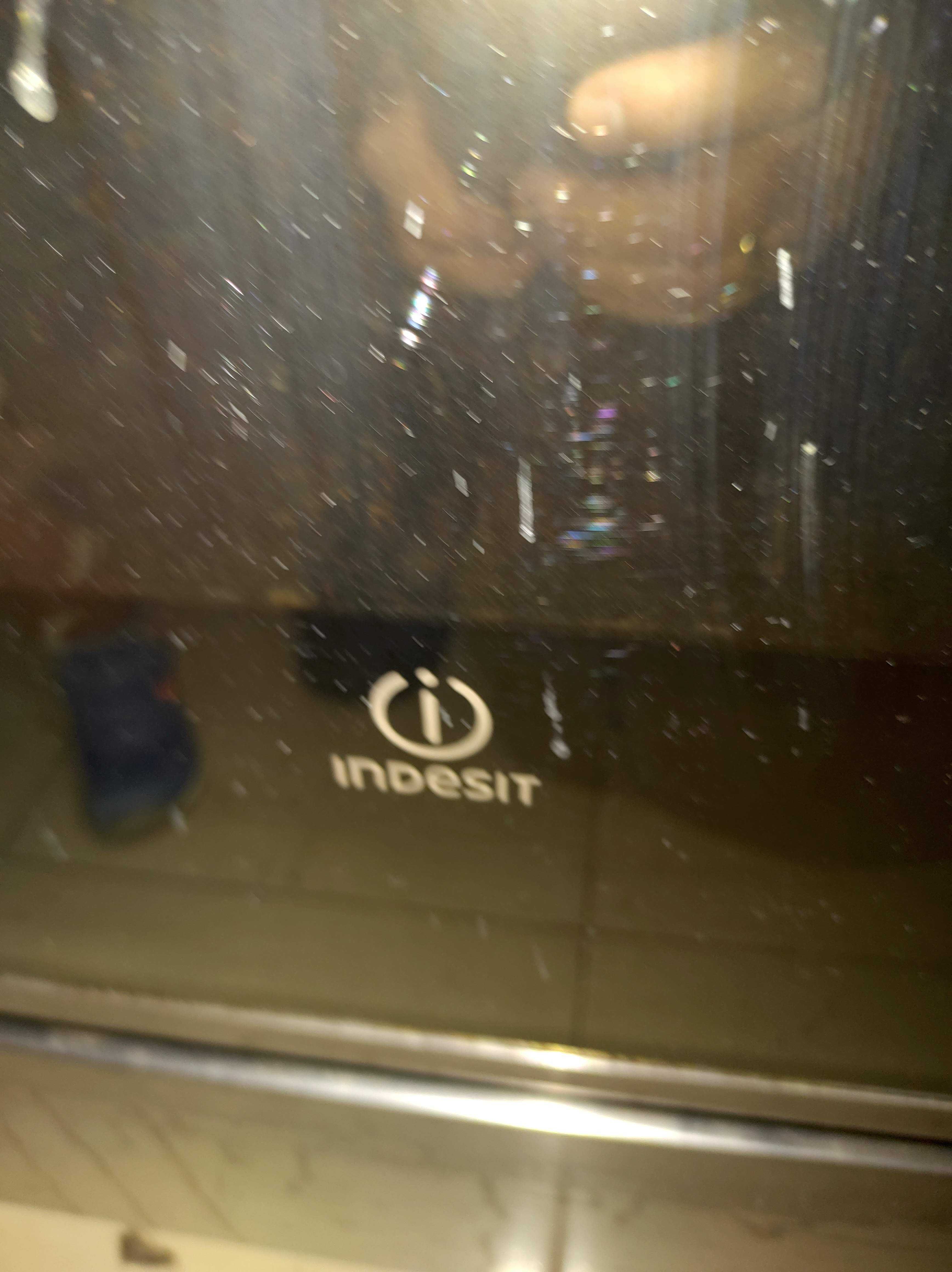 Piekarnik Indesit