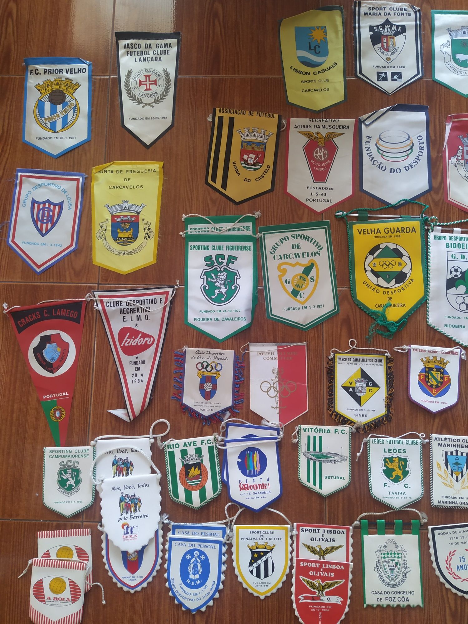 Colecção de galhardetes