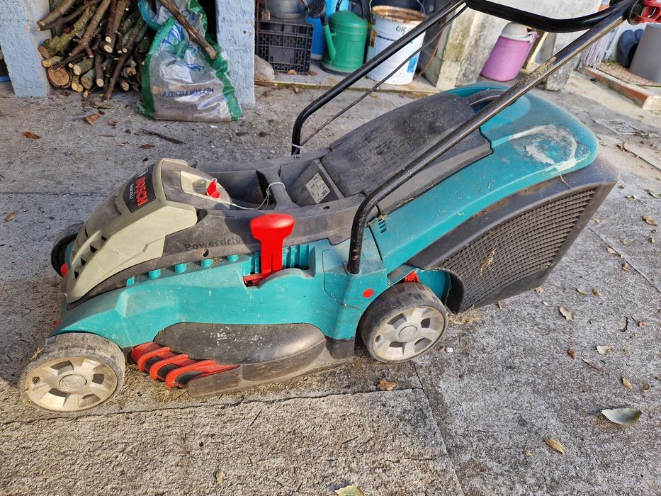 Corta relva eletrico Bosch 43 cm lamina