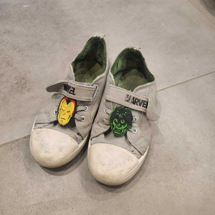 Oddam buty sinsay marvel rozmiar 34