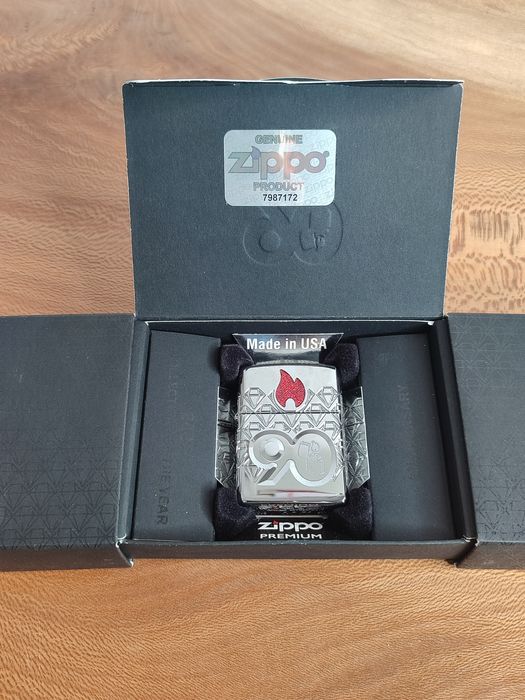 Zippo 90 th nunca usado