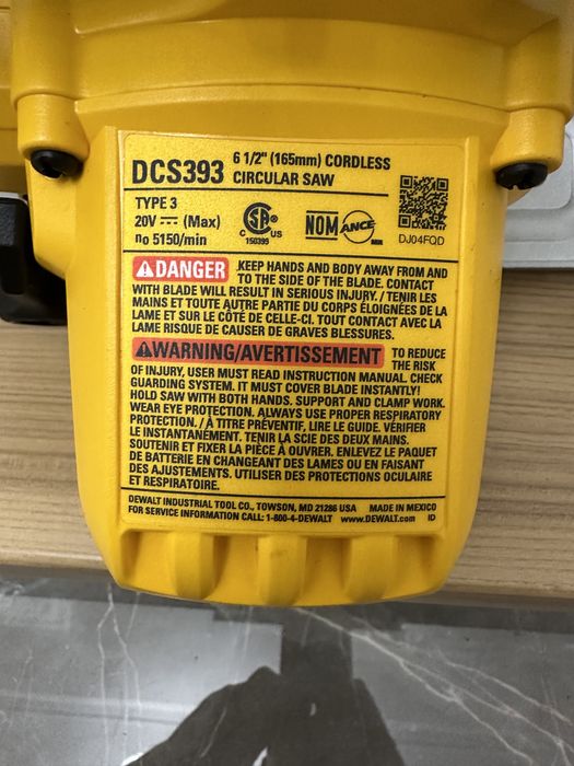 Акумуляторна дискова циркулярна пила dewalt dcs393