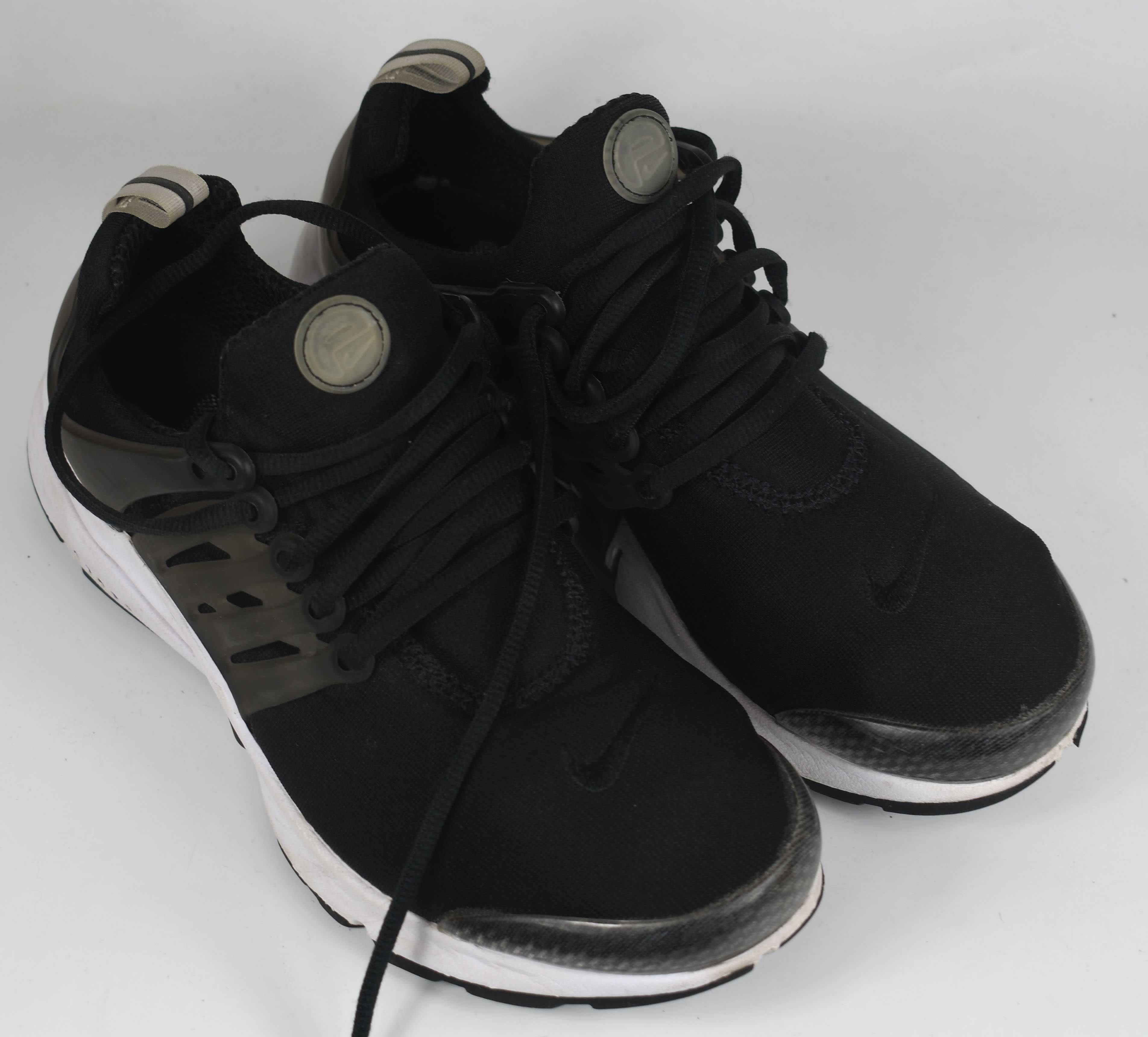 Używane z wadą Nike  Air Presto CT3550 rozmiar 40