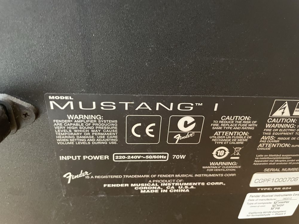 Fender Mustang I wzmacniacz gitarowy