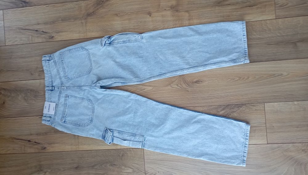 Nowe jeansy cargo rozm. 34/XS Bershka