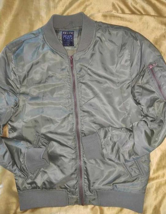 Бомбер олива по типу MA-1, утепление есть