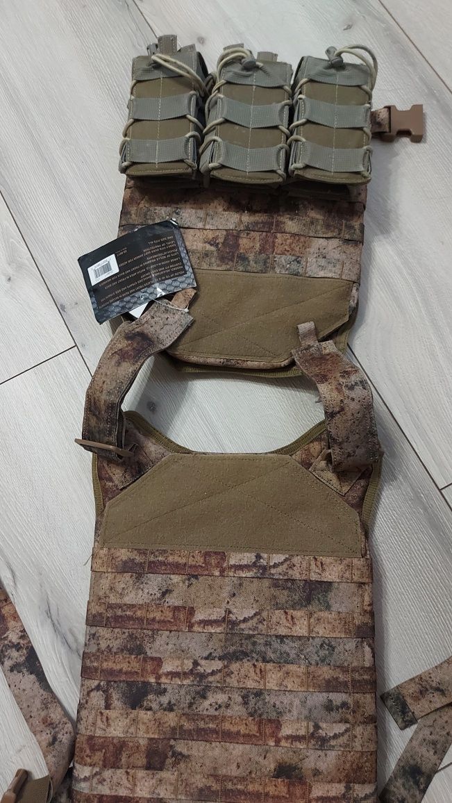 Тактический жилет-плитоноска Voodoo Tactical R.A.T. plate carrier.