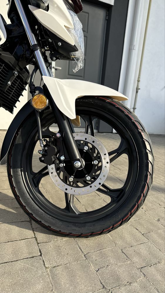 Мотоцикл Lifan KP200