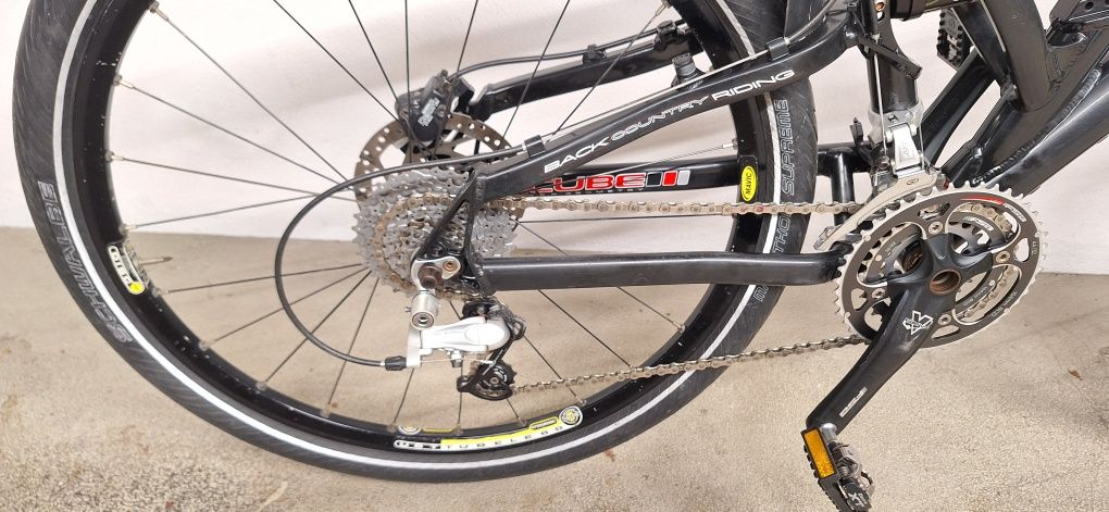 Bicicleta MTB CUBE