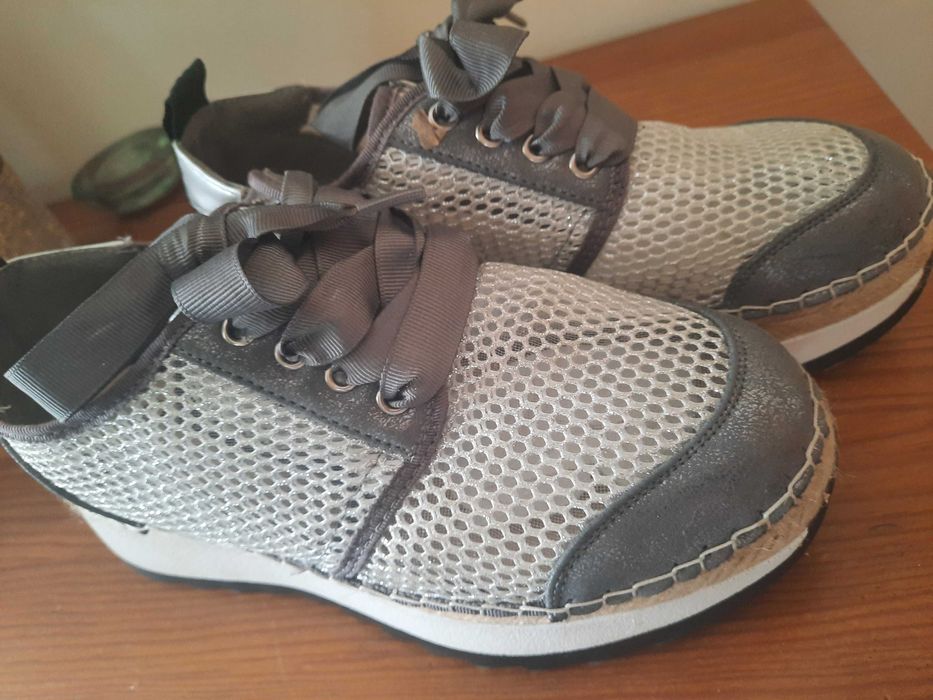 Tenis prateados n. 36