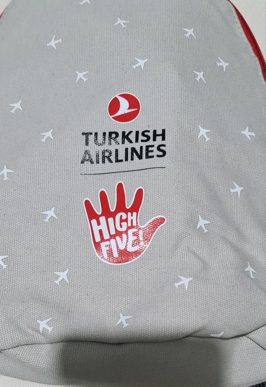 Mochila da Turkish Airlines.  Nova