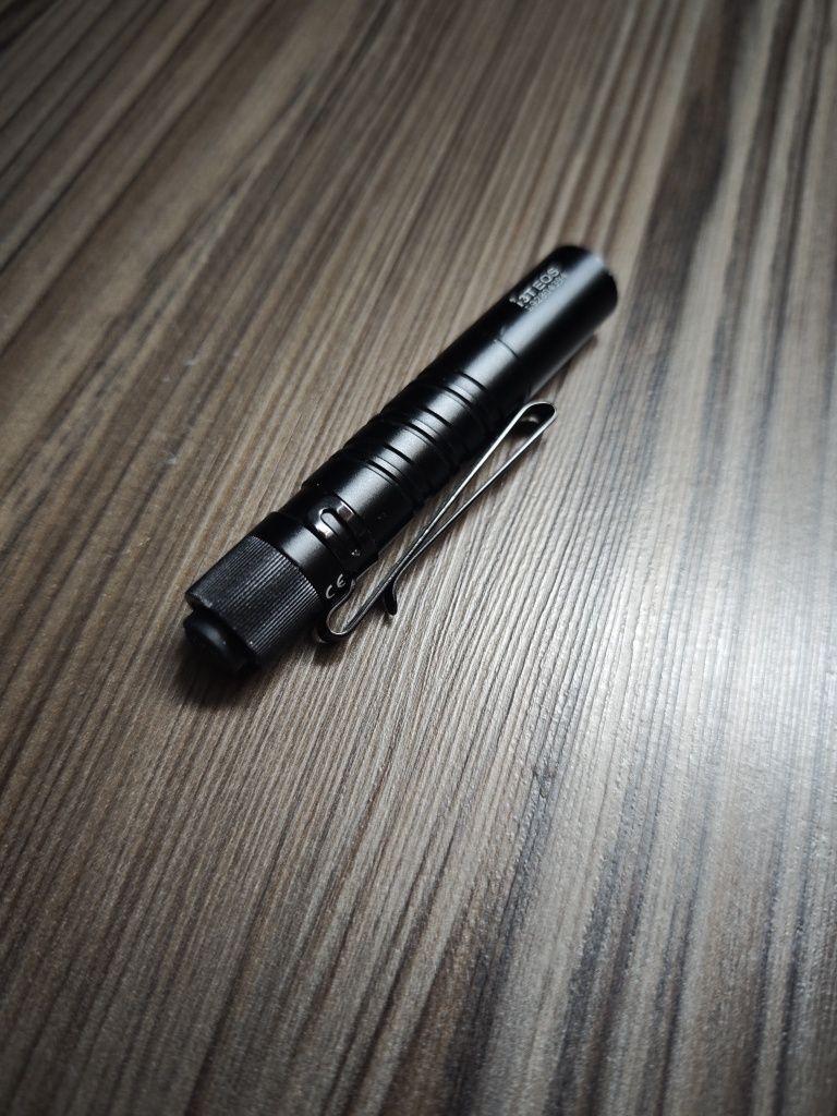 Latarka olight i3T EOS