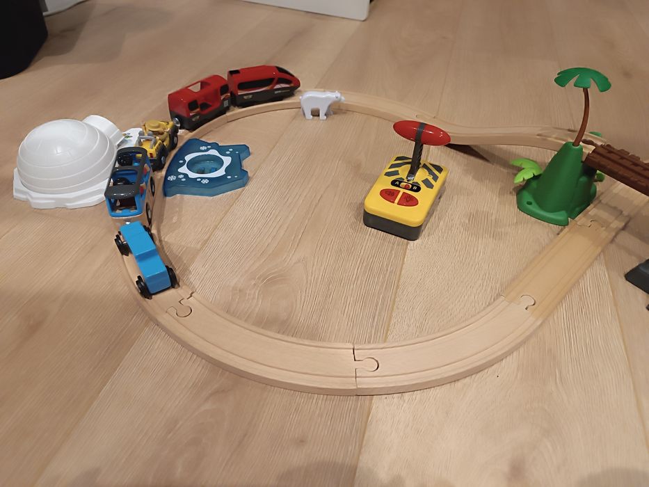 Zestaw torów playtive + pociąg