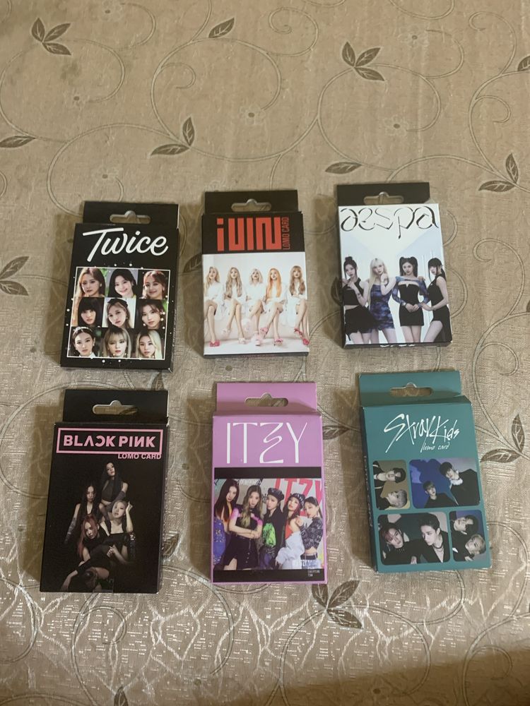 Картки K-pop