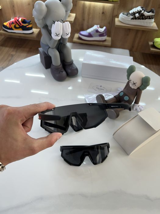 Окуляри Сонцезахисні PRADA sport Black / Red