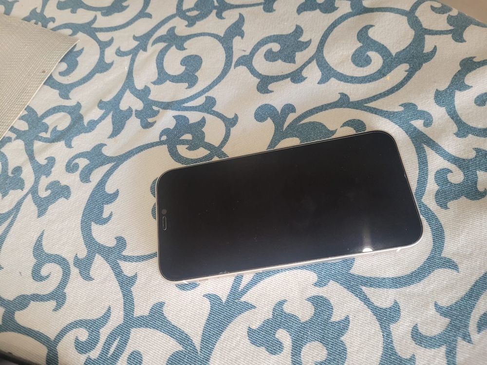 Iphone 12 branco 128gb(em muito bom estado )