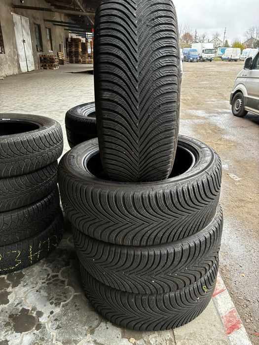 Резина б/у 215/55/17  мішелін