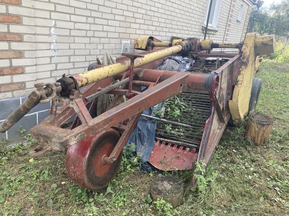 Продам транспортерну картоплекопачку
