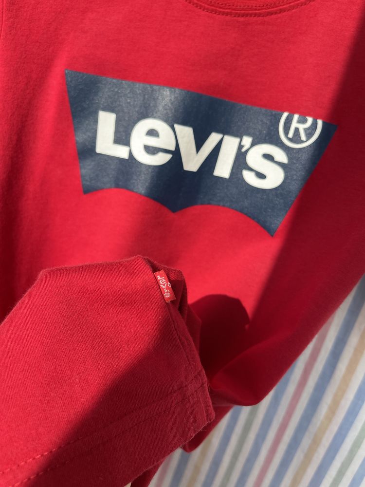 Футболка LEVIS детская новая