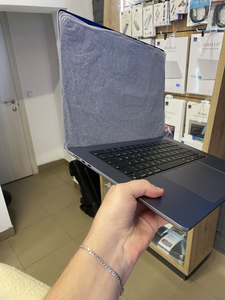 Ноутбук MacBook Air 15" M2 8/512GB/8CPU/10GPU Space Gray (MQKQ3) 2023