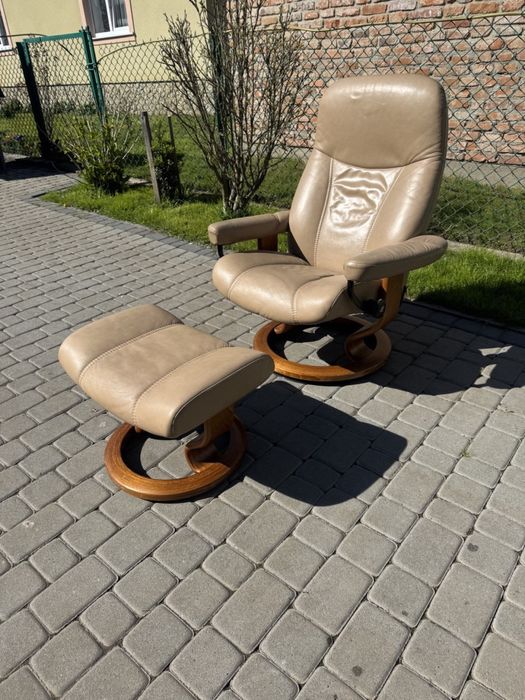 Крісло реклайнер Stressles (00104) офісне крісло шкіряне крісло